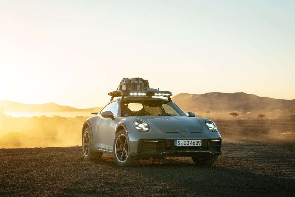 2024 Mercedes CLE vs Porsche 911