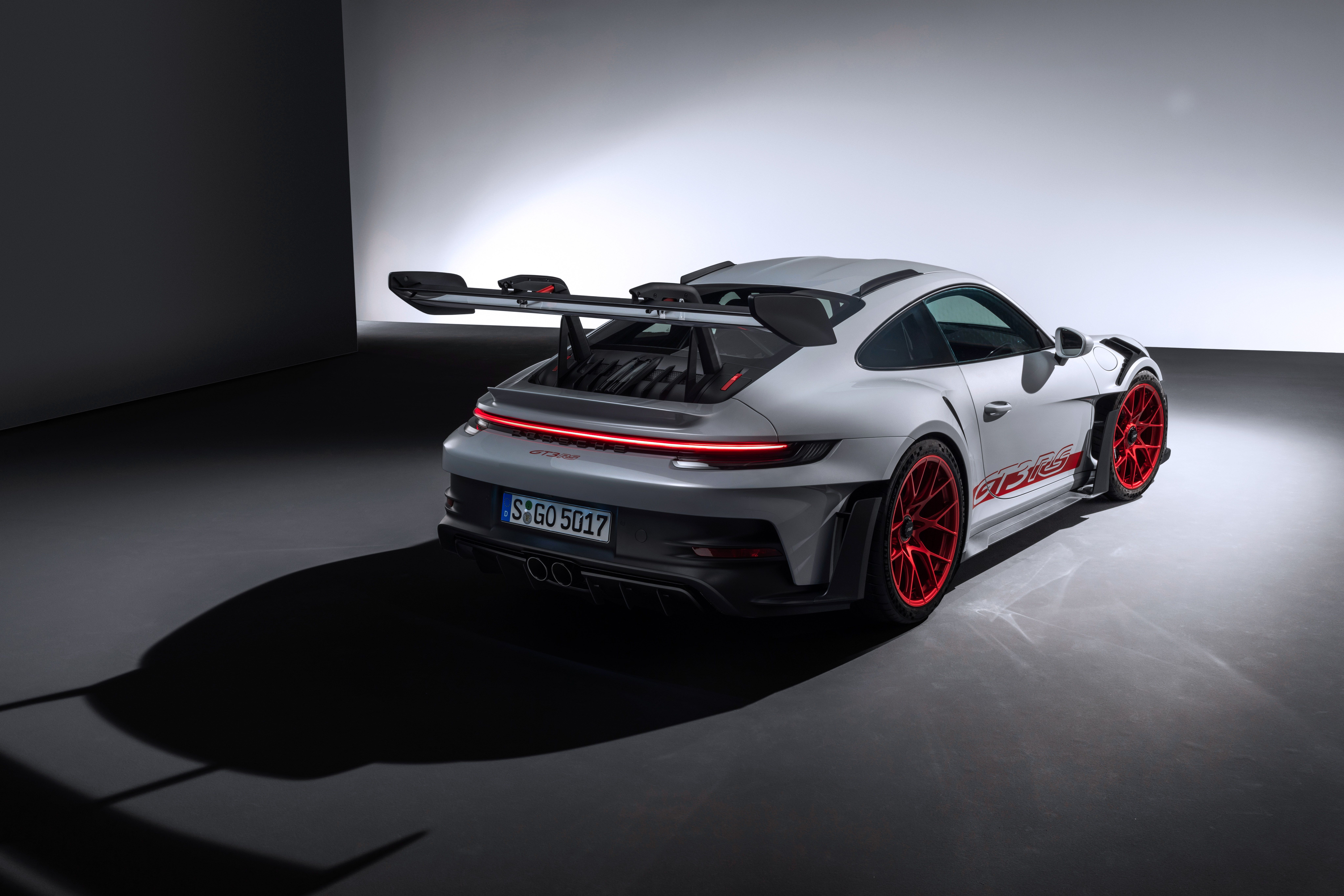23 Porsche 911 Gt3 Gt3 Rs Review Pricing And Specs