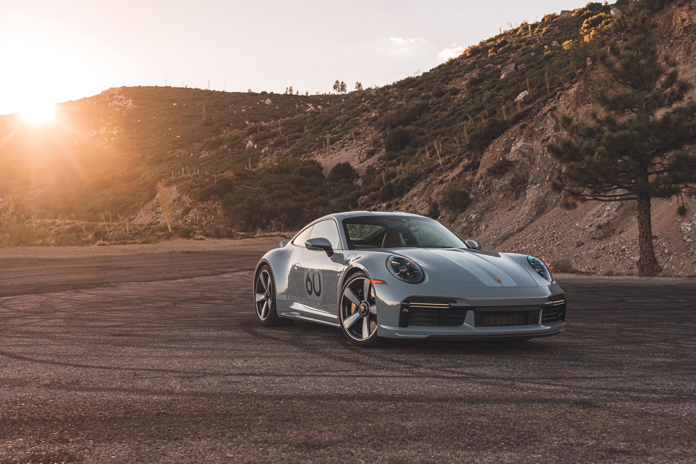 2023 Porsche 911 GT3 RS Has 518 HP and Insane Aero Elements