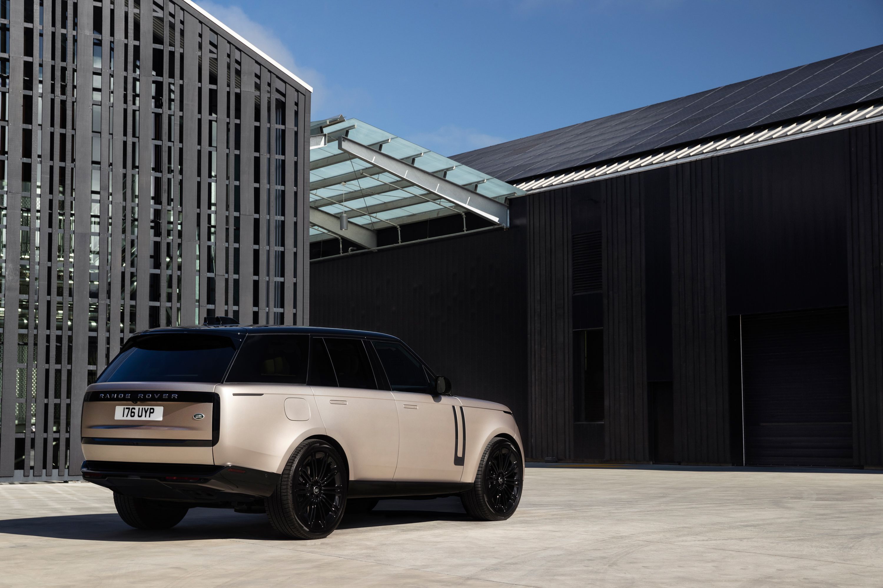 2023 Land Rover Range Rover SV: Something special - CNET