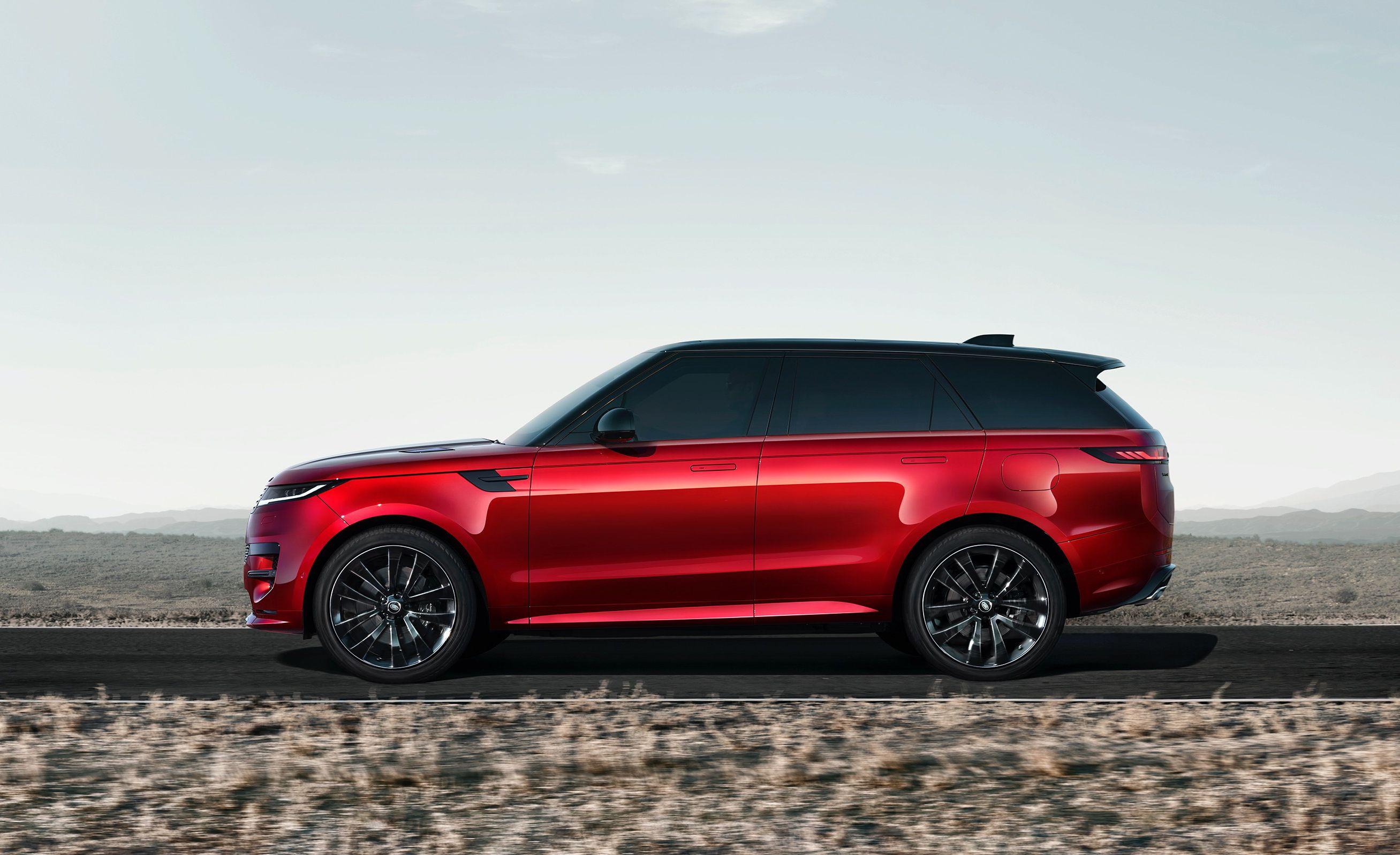 2023 Range Rover Sport Gets Updated PHEV, 523-HP V-8