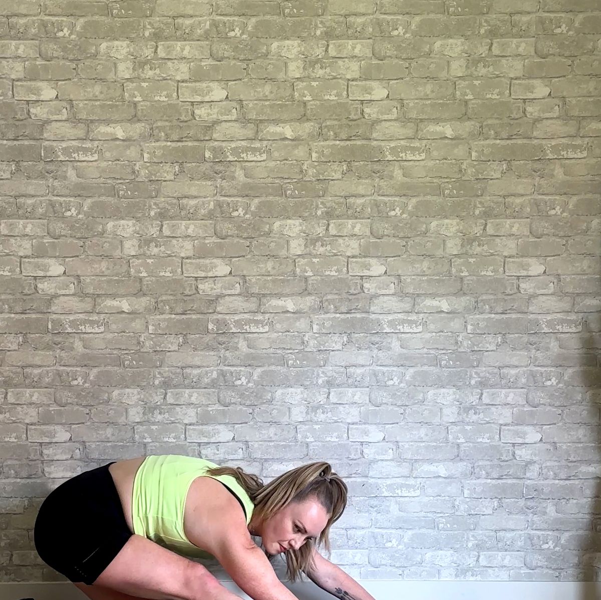 Unleash Your Flexibility: The Ultimate Guide to Thigh Stretches– Carex