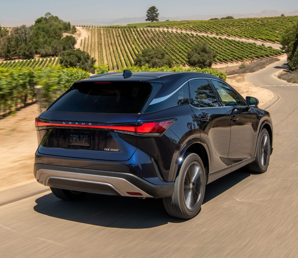 Lexus rx 2023 года Lexus rx 2023 года