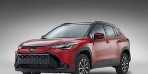 Toyota Corolla Cross Test 2024, Konfigurator & Preise