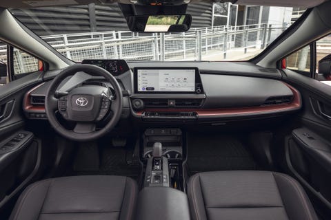 View Photos of the 2023 Toyota Prius Prime