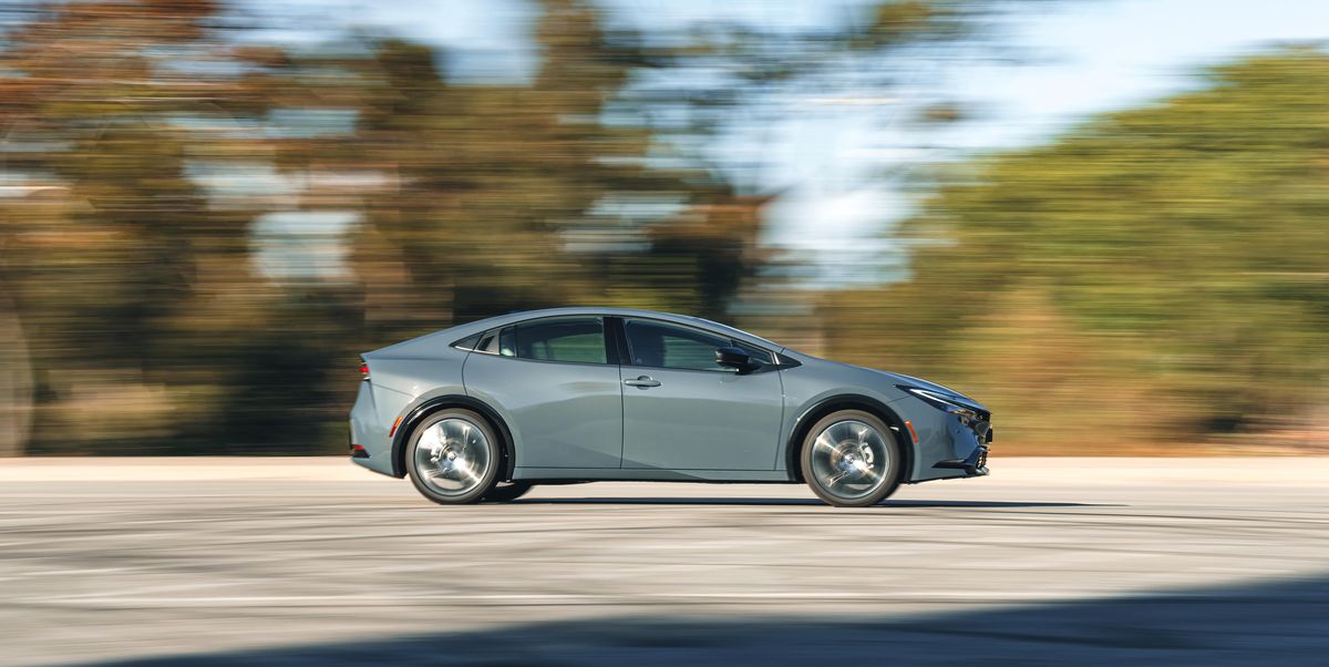 2023 toyota prius limited