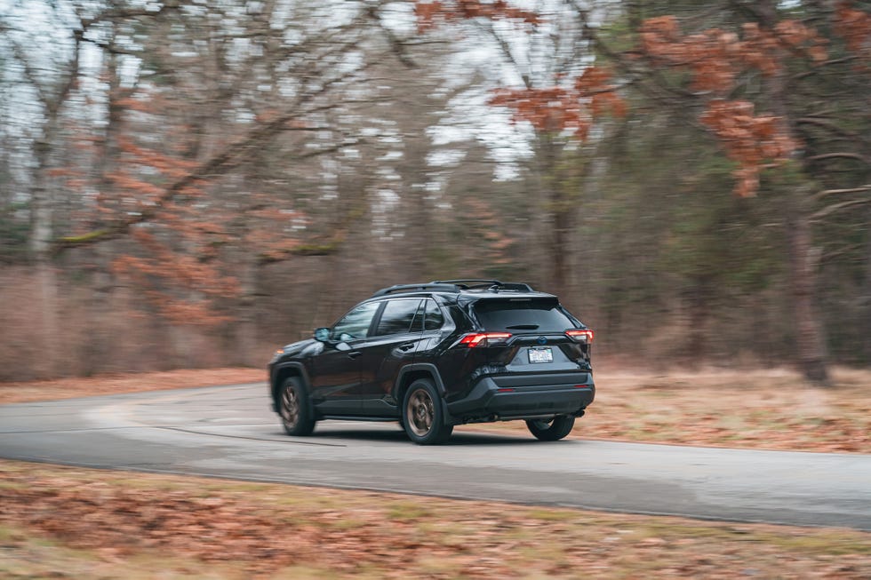 2025 toyota rav4 hybrid woodland edition rear