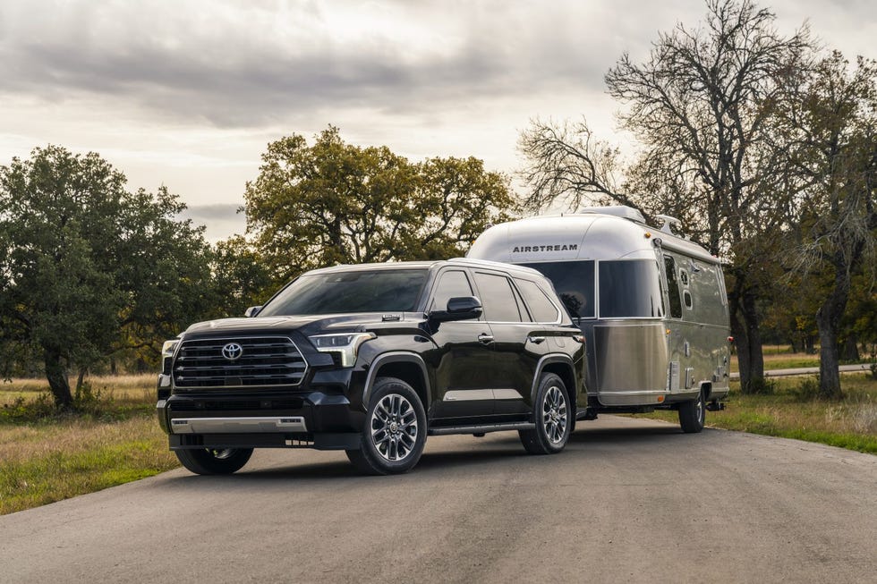 SUVs With the Best Towing Capacity for 2025