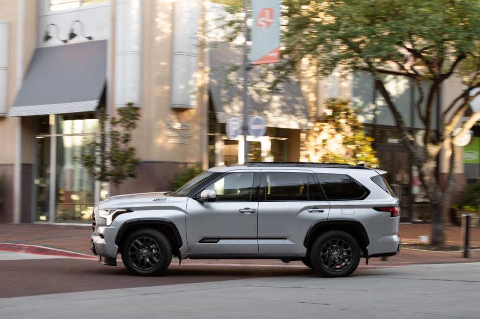 2023 toyota sequoia platinum