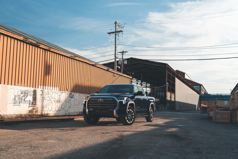 2023 toyota tundra hybrid limited crewmax