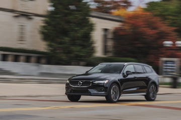 2024 volvo v60 cross country b5 awd