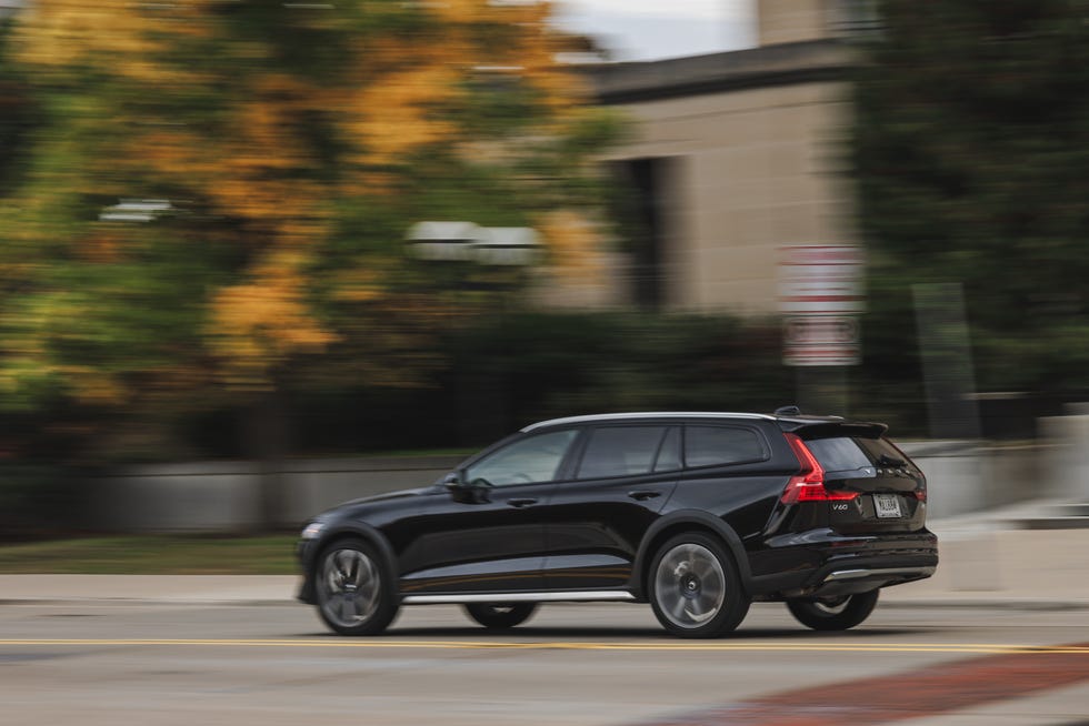 2025 Volvo V60 / V60 Cross Country Review, Pricing, and Specs