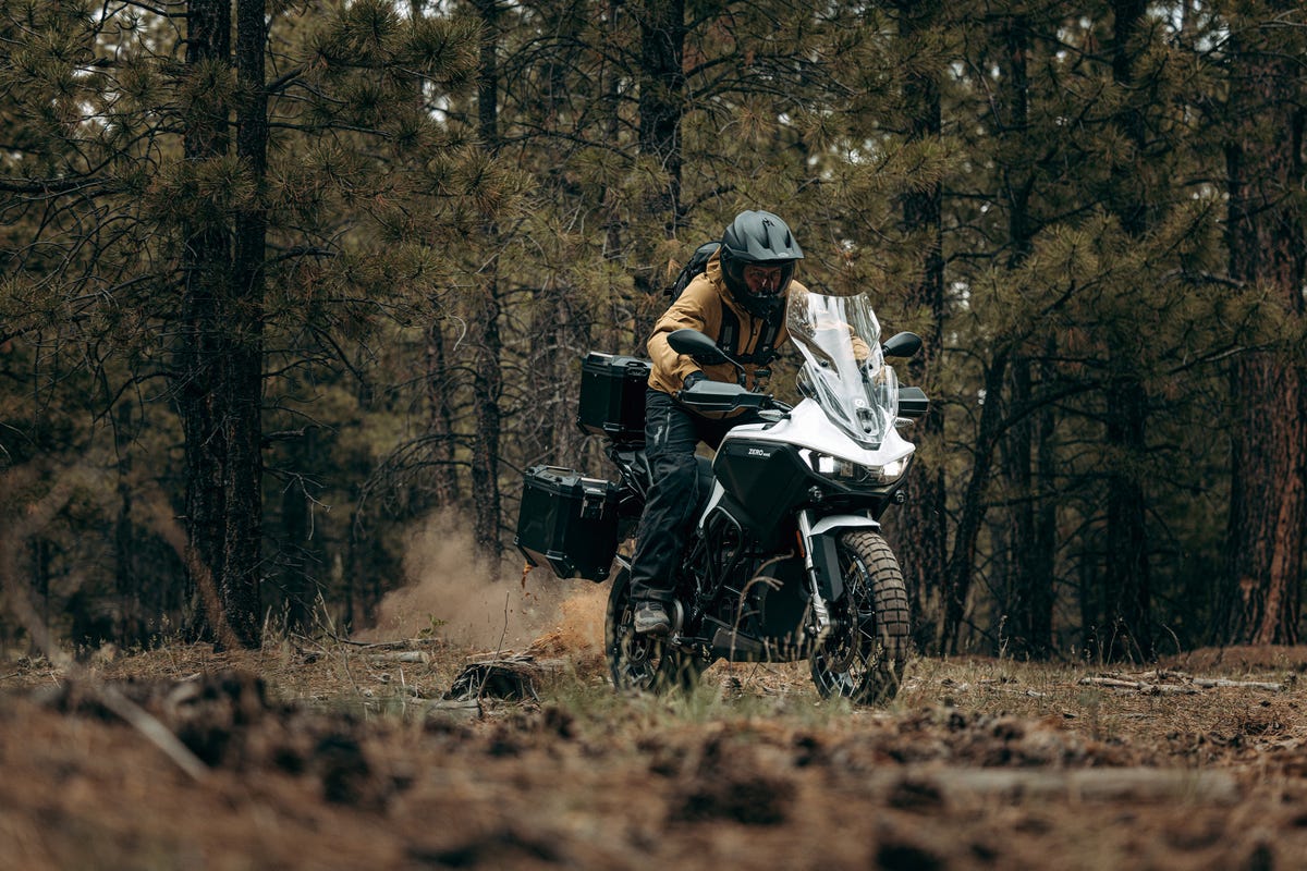 Zero DSR/X Electrifies the Adventure Bike