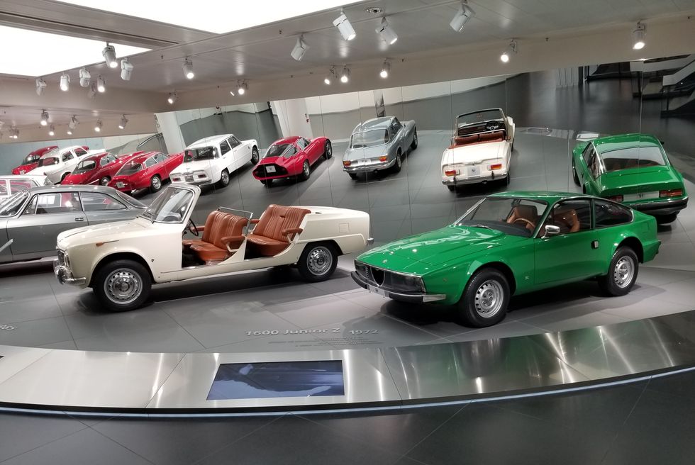 File:15 - ITALY - Parked automobiles out of Museo Storico Alfa