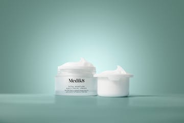 medik8 slow beauty