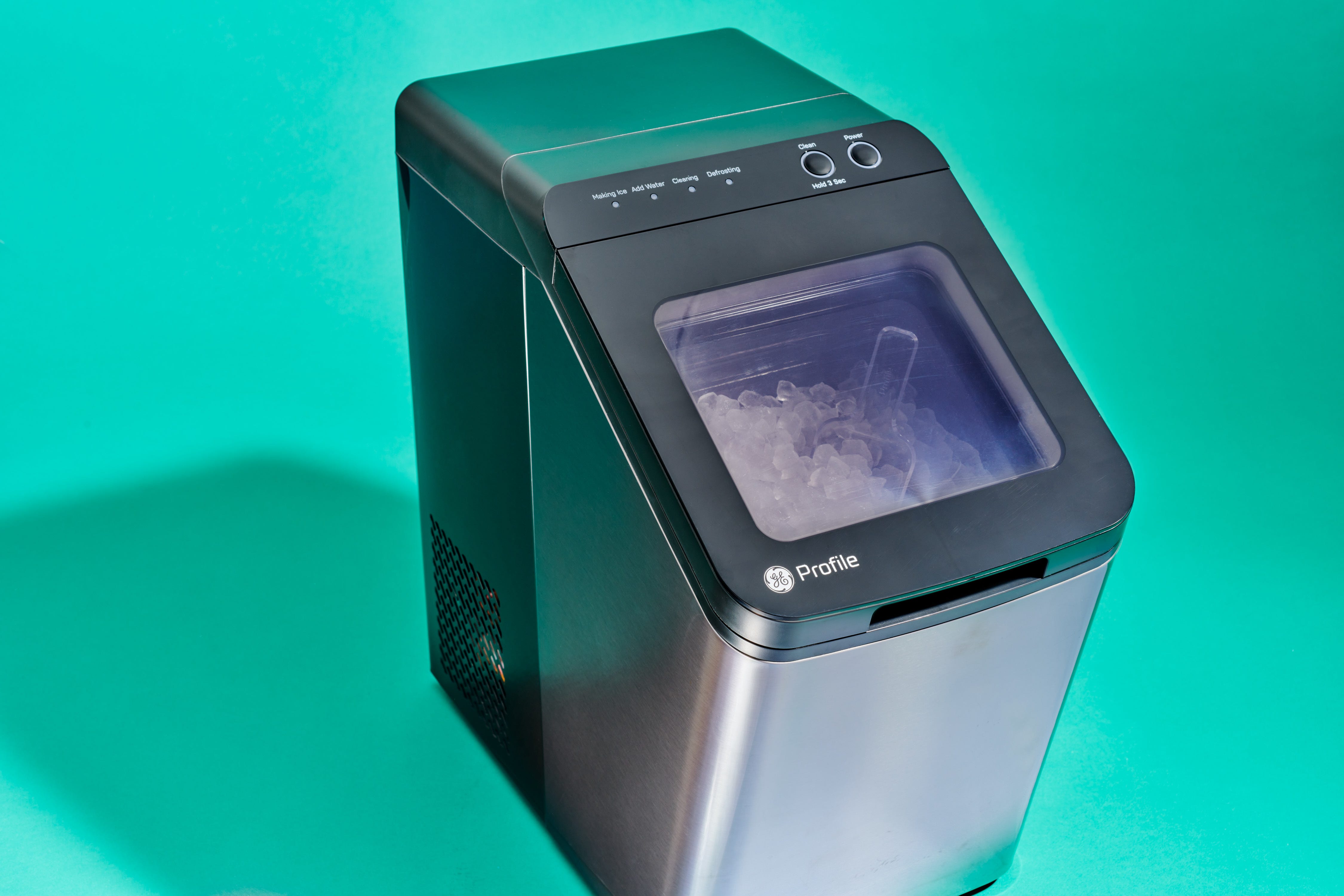 This Countertop Ice Maker Is My Favorite Appliance