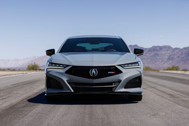 2024 Acura TLX Returns with Elegance and a Slimmer Model Lineup