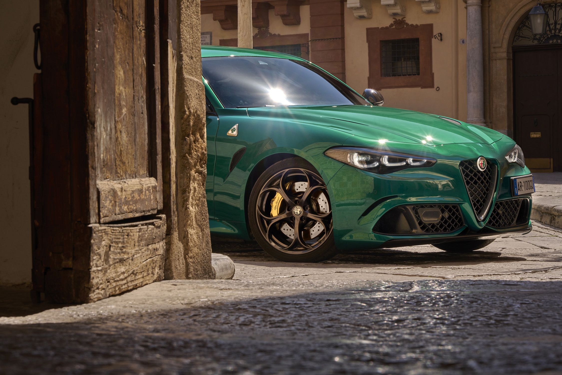 The Clarkson Review: 2016 Alfa Romeo Giulia Quadrifoglio Verde