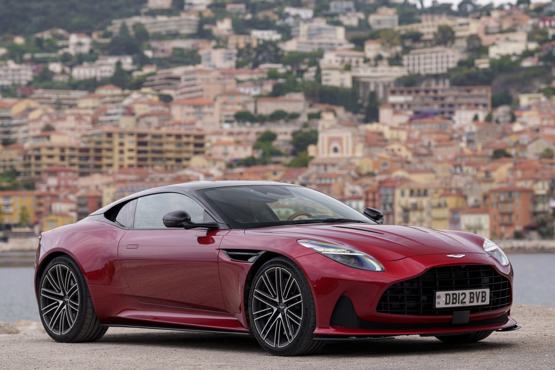 2024 Aston Martin Vantage - News, reviews, picture galleries and