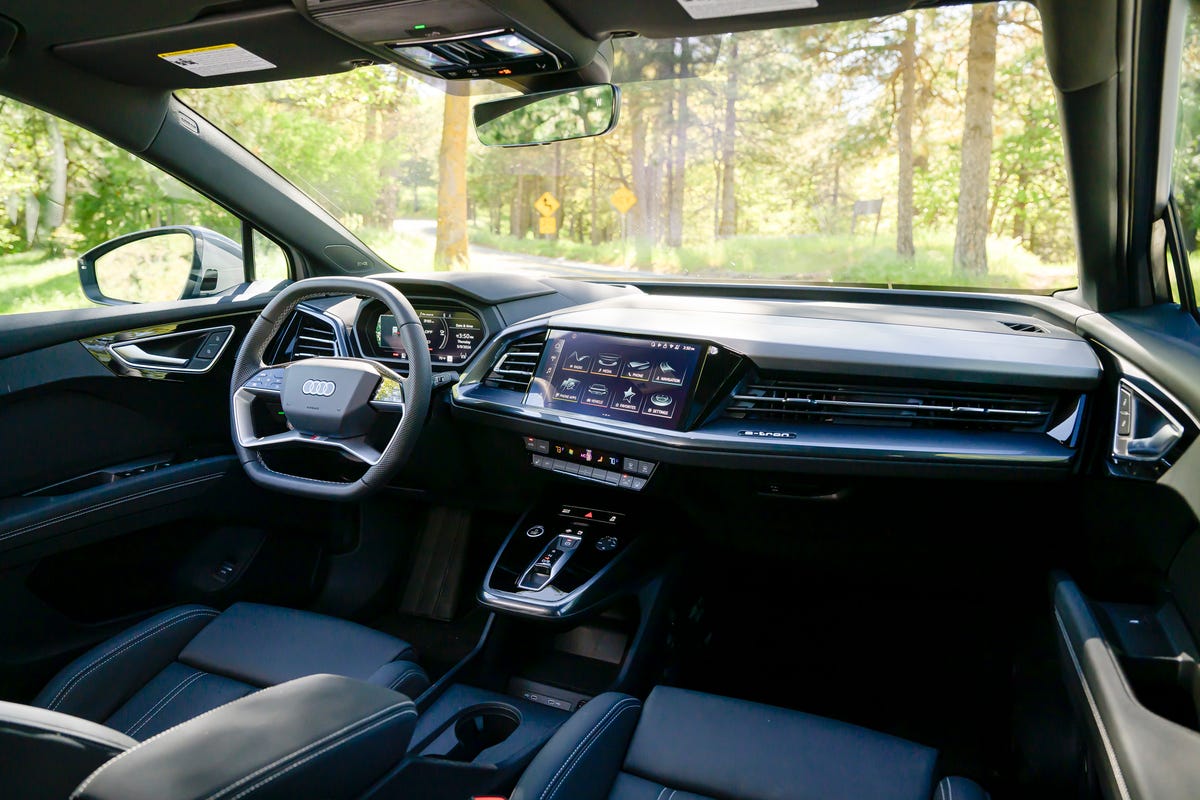 Luggage Area Kit | AUDI Q4 E-TRON 2024