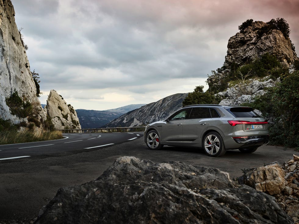 View Photos of the 2024 Audi Q8 e-tron and SQ8 e-tron