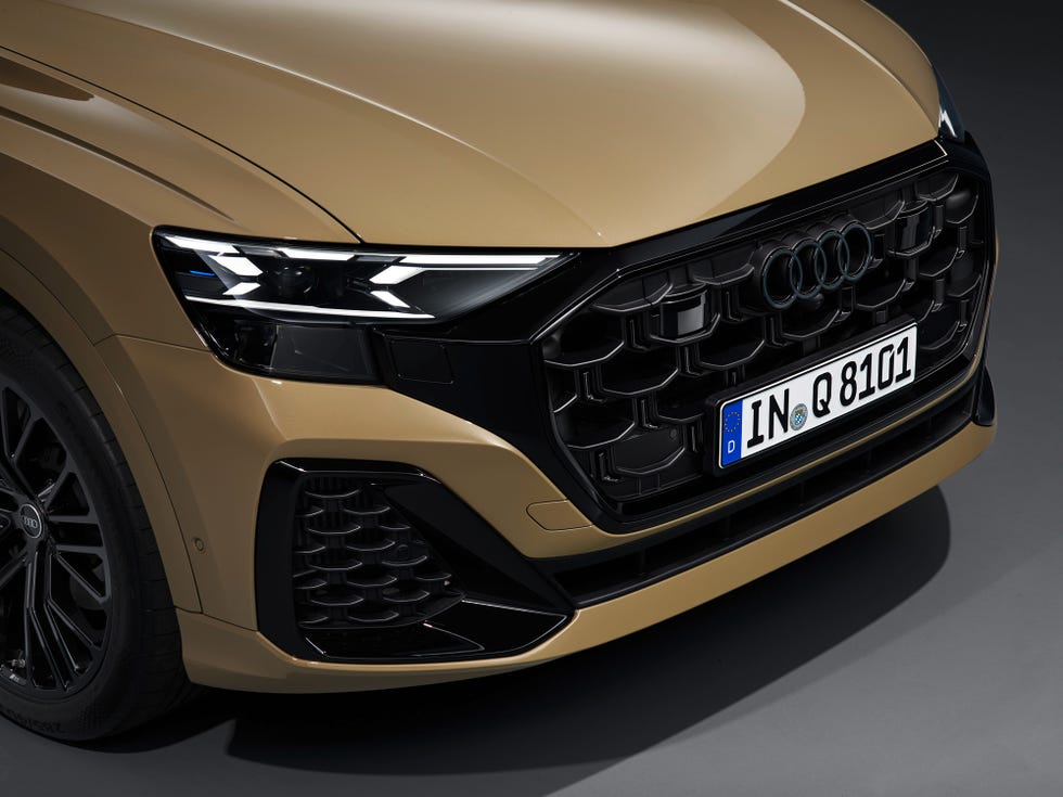 2024 Audi Q8 exterior detail 2024 audi q8 exterior detail