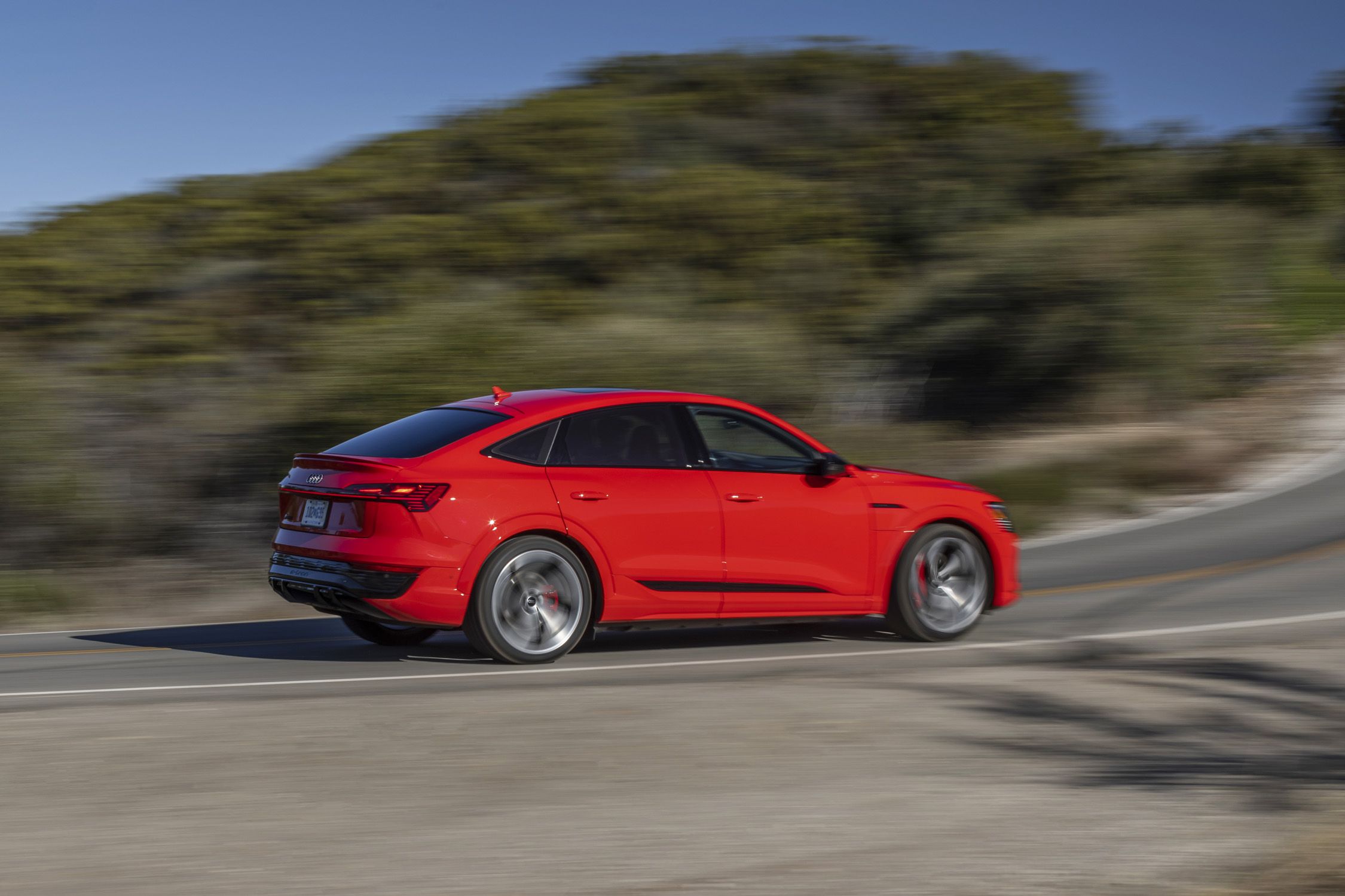 2024 Audi Q8 E-Tron and SQ8 E-Tron First Drive: New name, better range and  more fun - Autoblog