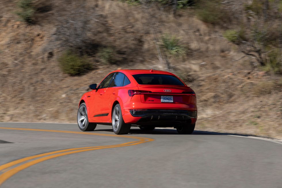 2024 audi sq8 etron