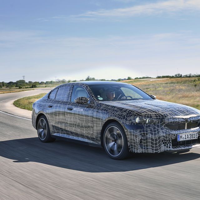 BMW i5 Review 2024