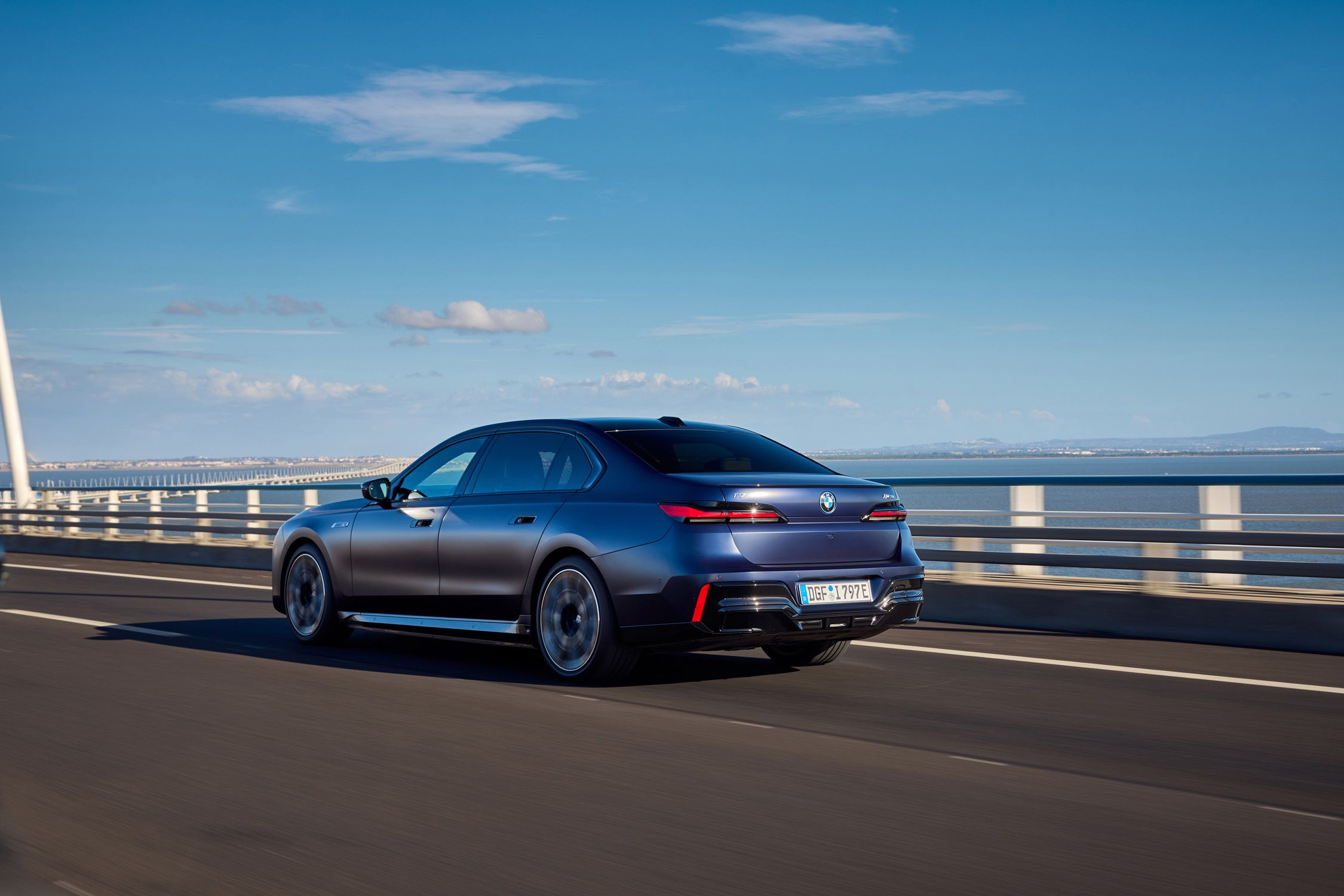 View Photos Of The 2024 BMW I7 M70