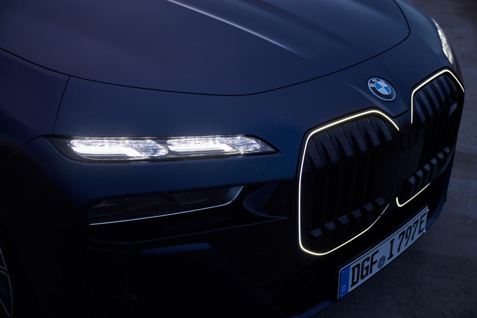 2024 bmw i7 m70