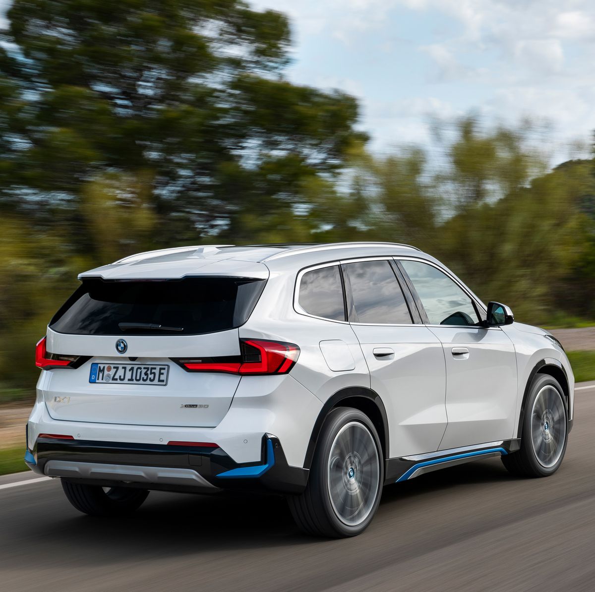 BMW X1 review: really quite average – the electric version even more so