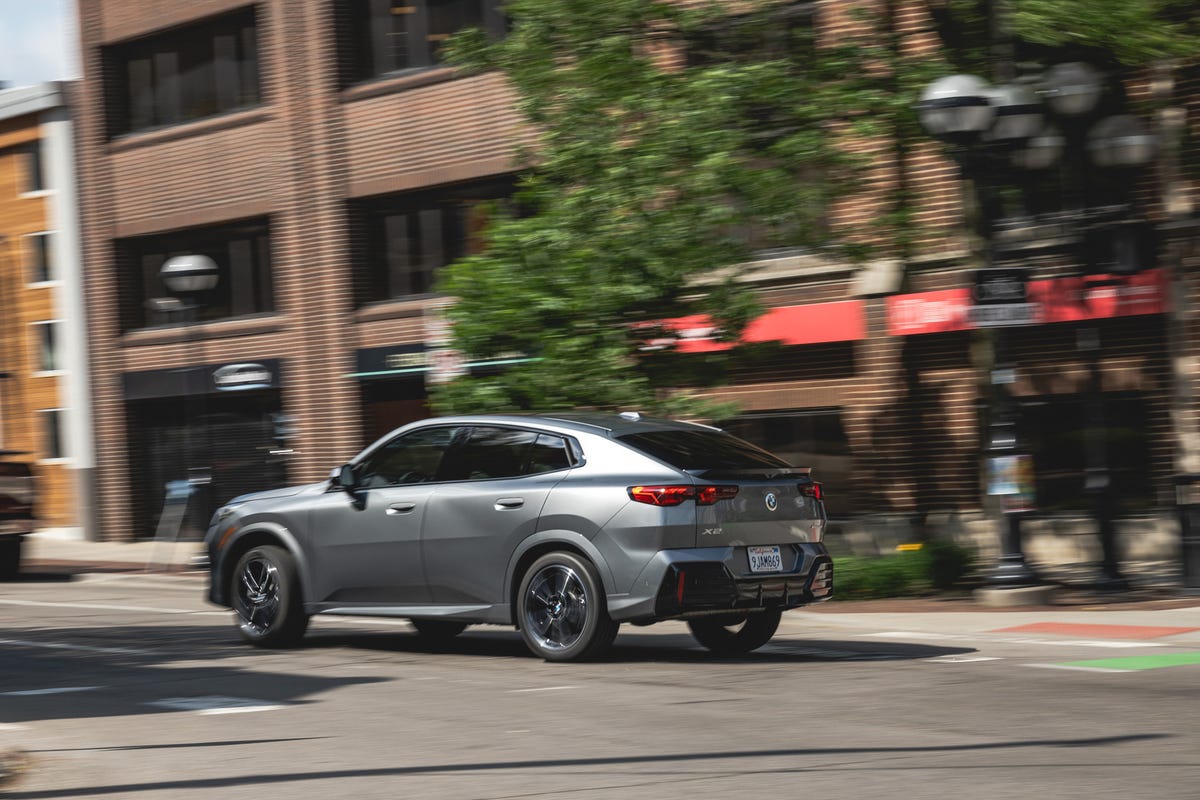 2024 BMW X2 xDrive28i Tested: One for the Casuals