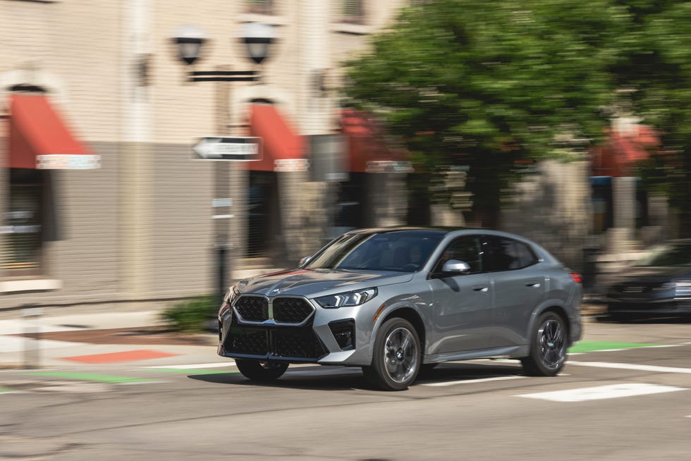 View Photos of the 2024 BMW X2 xDrive28i