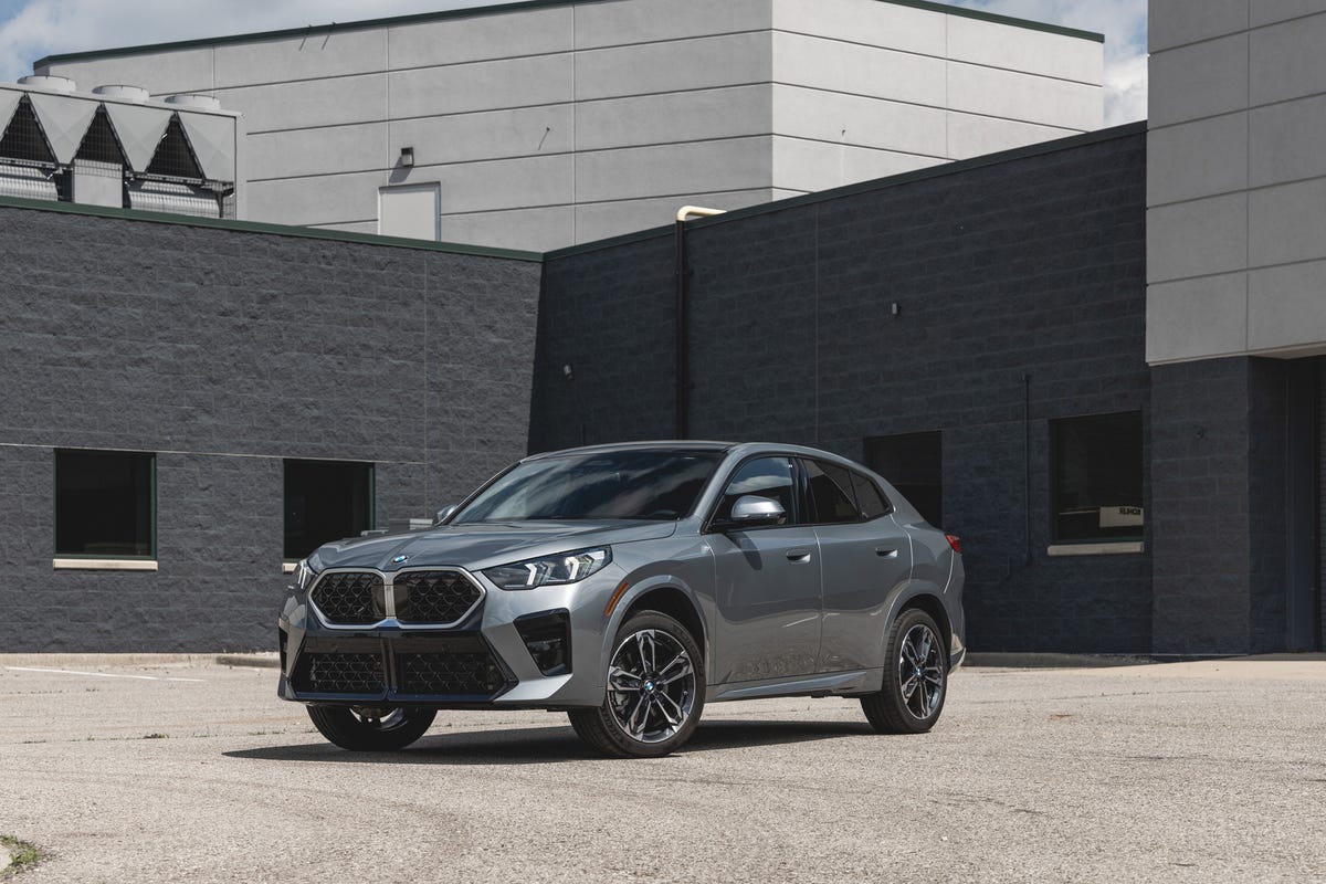 2025 BMW X2 M35i Sports Activity Coupe Features and Specs