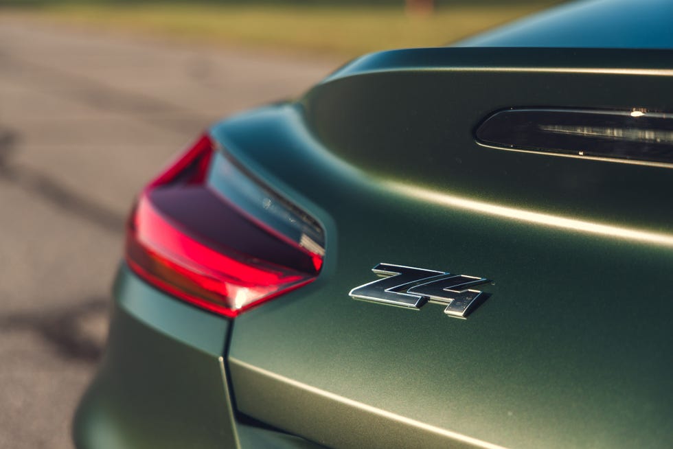 بي ام دبليو z4 m40i موديل 2025