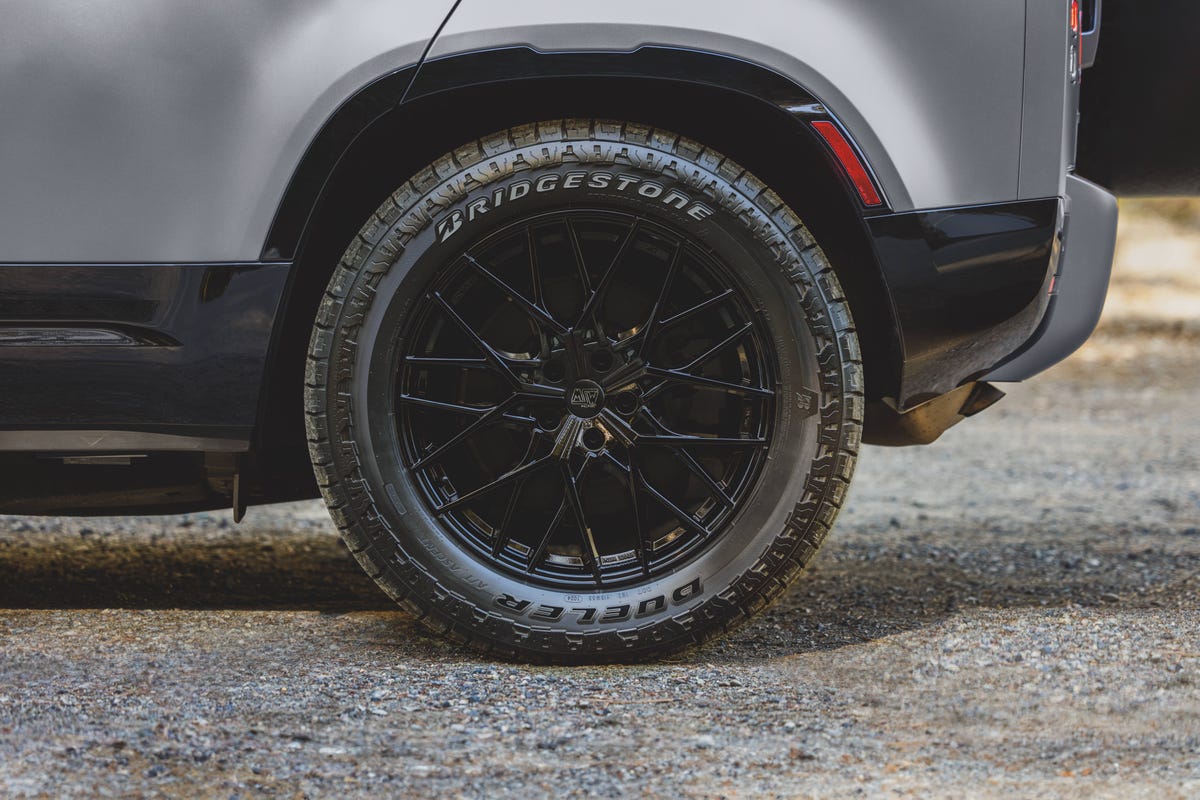 Bridgestone's Dueler Ascent: Conquer Off-Road with Unmatched Traction