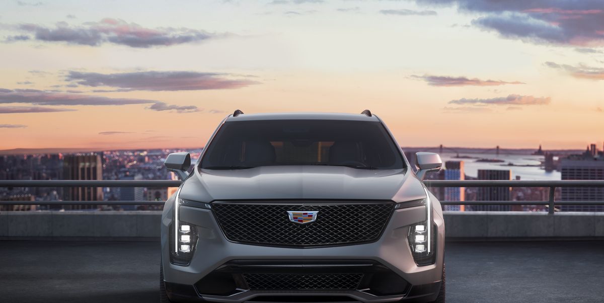 2024 Cadillac XT4 Has Revamped Styling and a 33-Inch Curved Screen