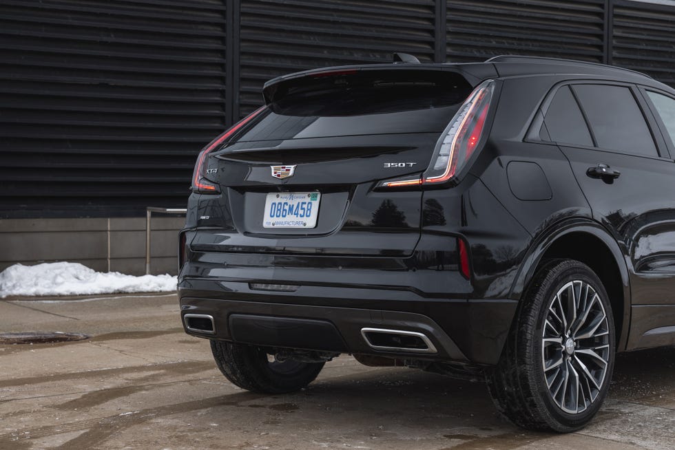 2024 cadillac xt4 awd sport