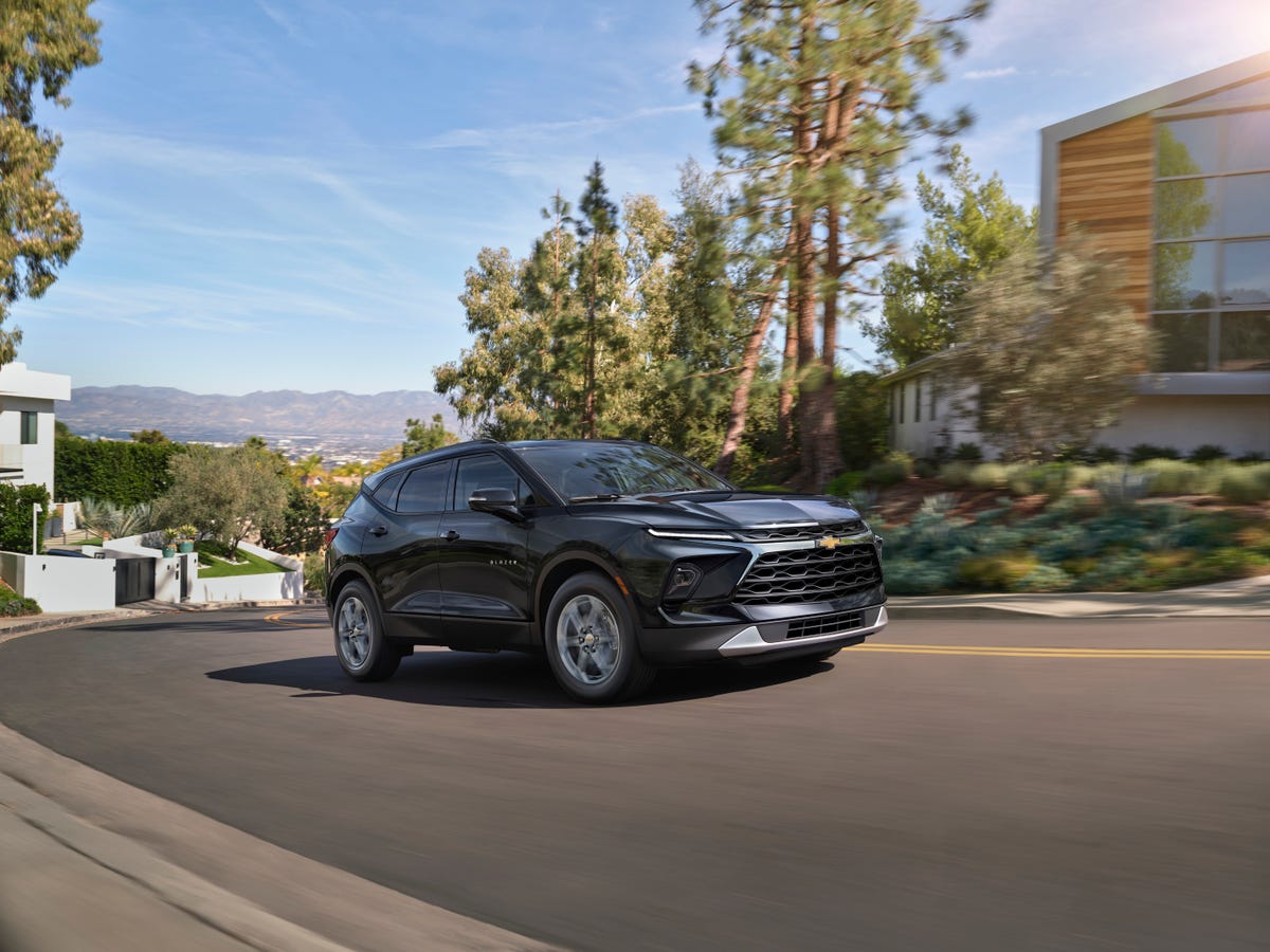 Chevy Equinox vs Honda CR-V: Which SUV Stands Out for You? thumbnail