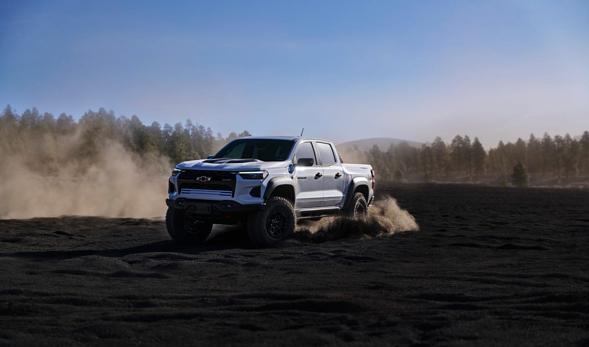 2025 Chevrolet Colorado 4WD ZR2 Crew Cab Features and Specs