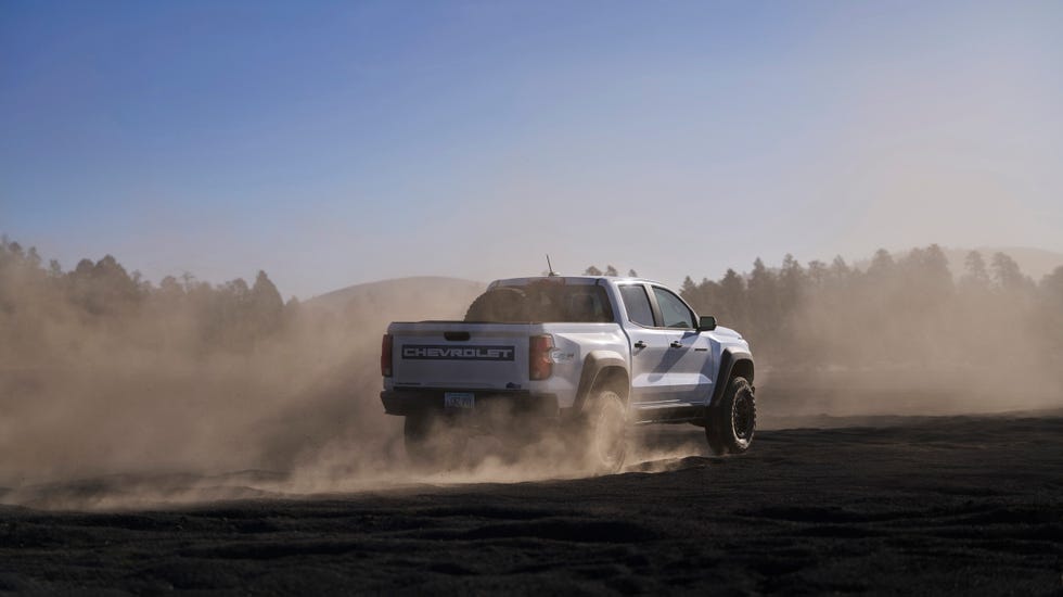 2025 chevrolet colorado zr2 bison rear