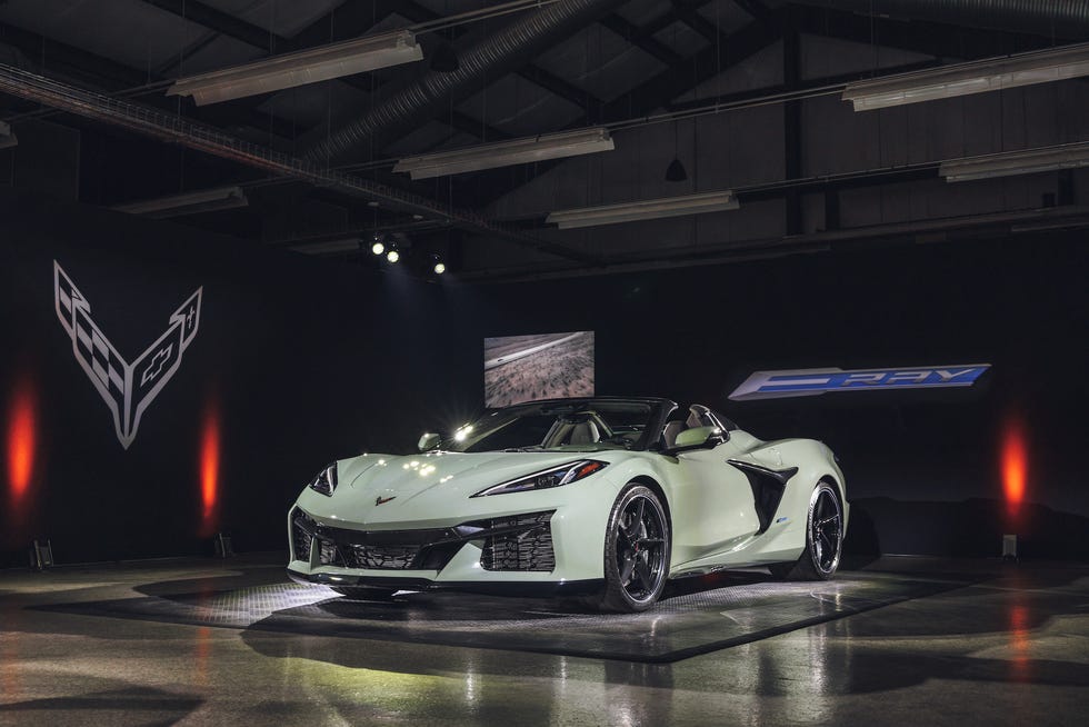 2024 Chevy Corvette E-Ray