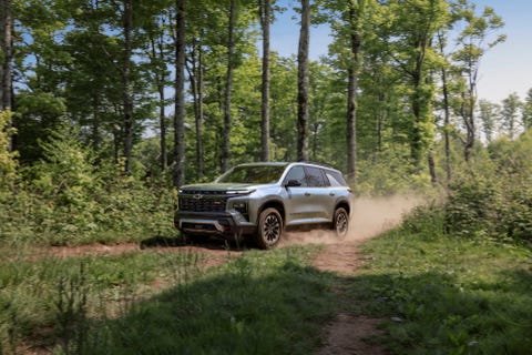 2024 Chevy Traverse Z71 dirt driving 2024 chevy traverse z71 dirt driving