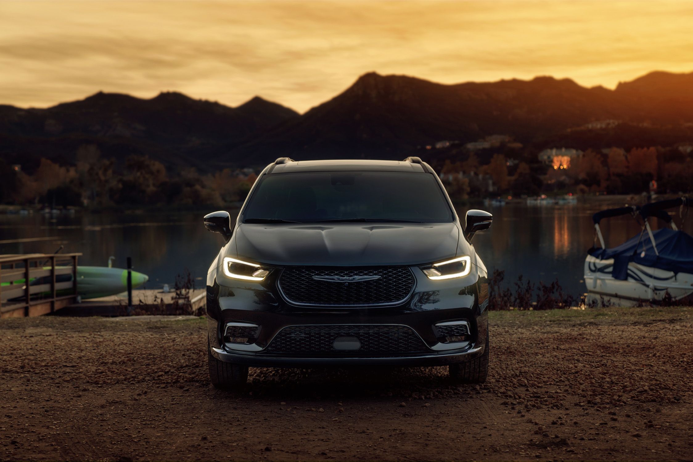 Chrysler Pacifica Minivan Reported To Get A Significant Refresh