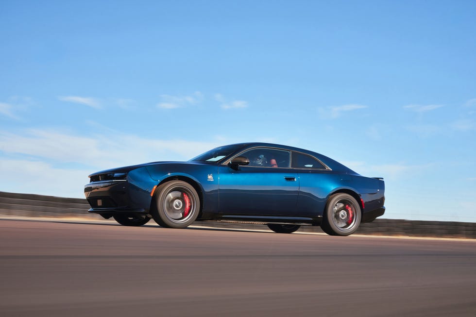 2024 dodge charger daytona ev