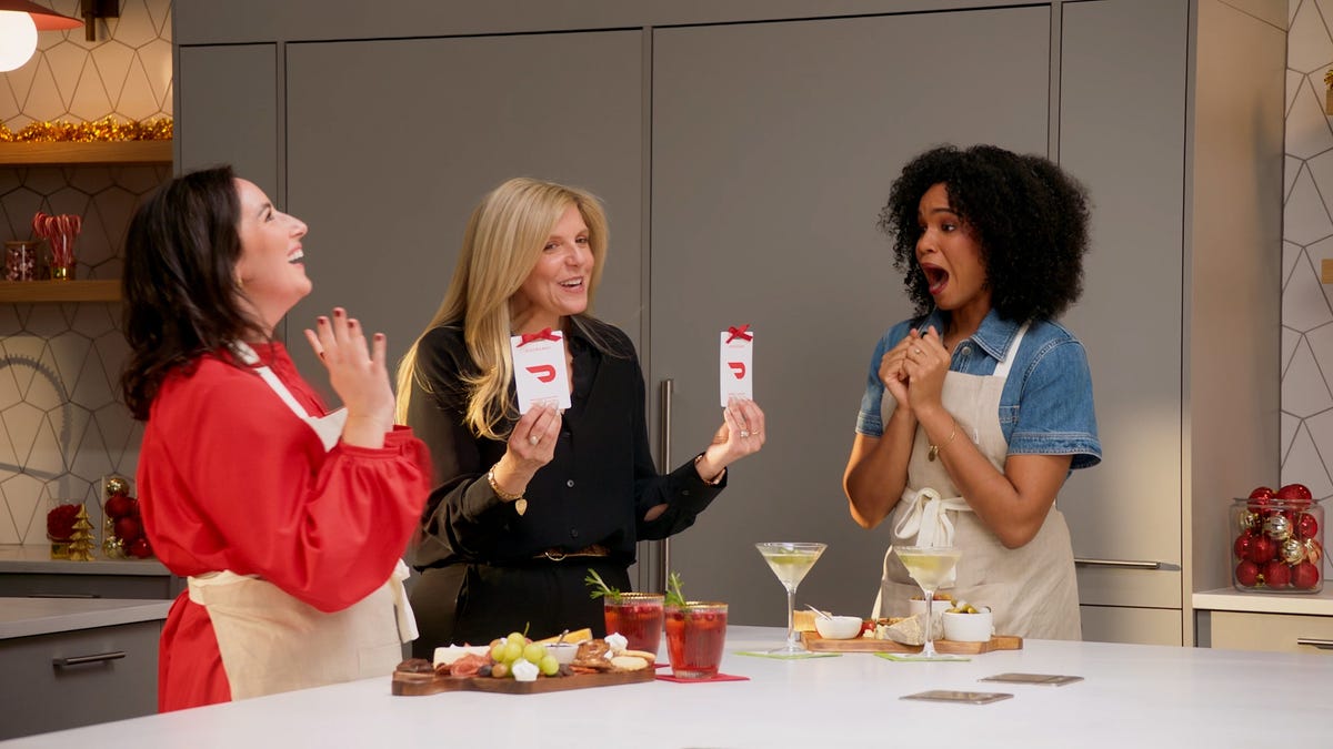 preview for Holiday Hosting Showdown | Delish + DoorDash