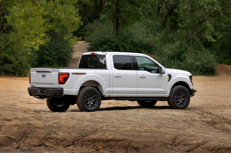 View Photos of the 2025 Ford F150