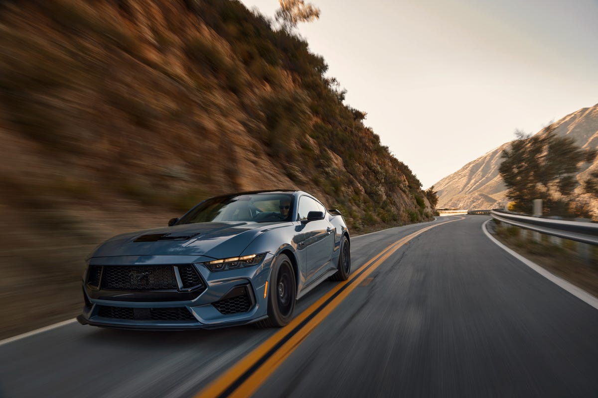 Ford Mustang Car Pictures: Stunning Shots of Iconic Muscle