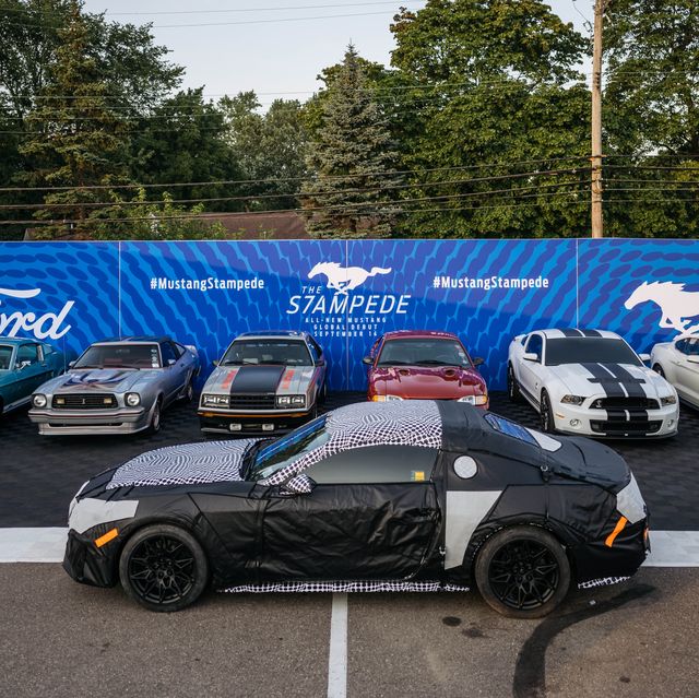 2024 ford mustang camouflaged